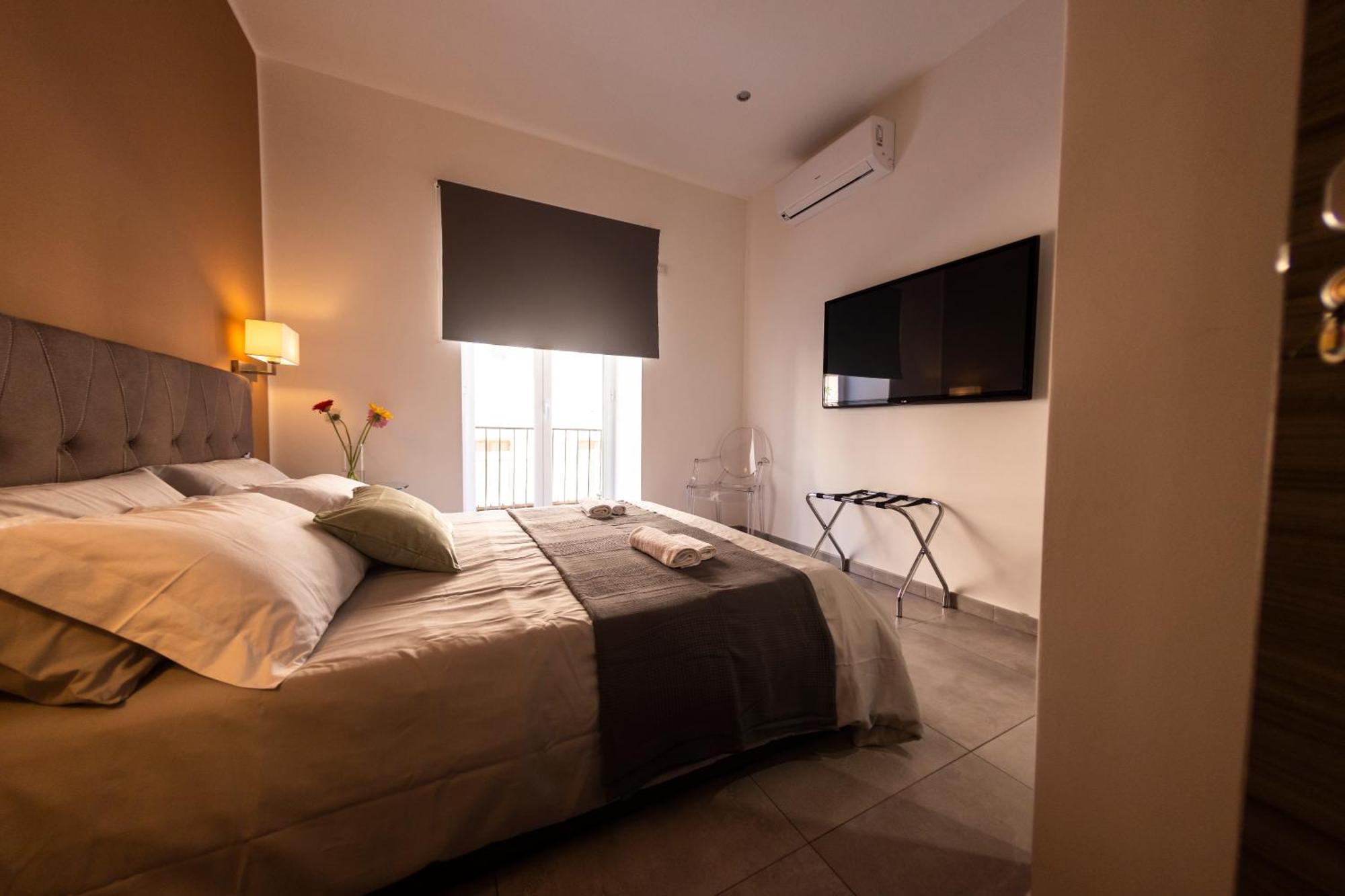 Sant'Agostino Boutique Rooms Palermo Exterior photo